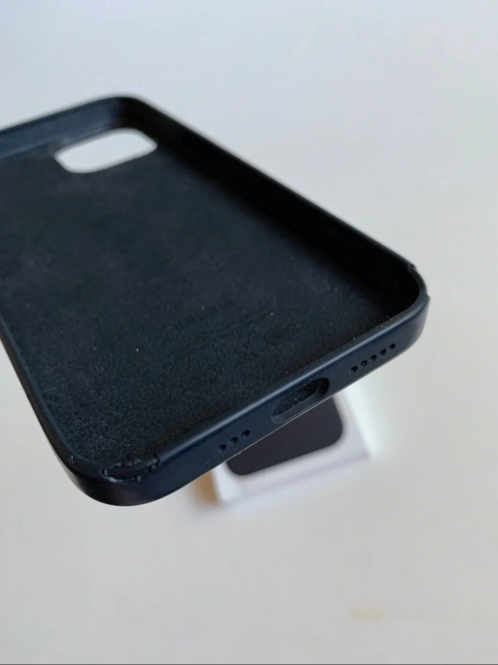 APPLE Flawed Iphone 14 Silicone Case Midnight